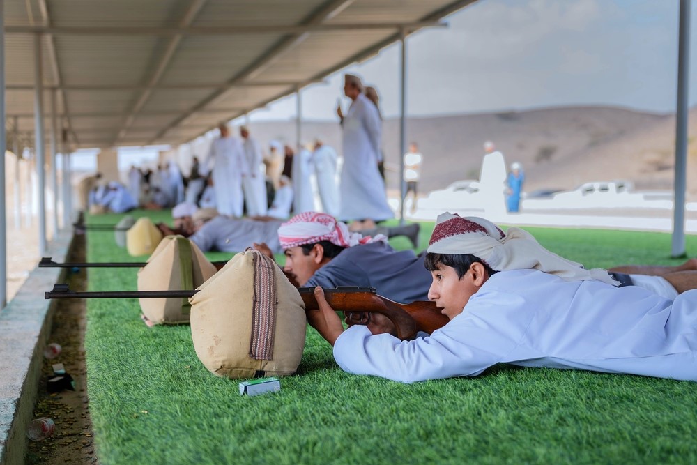 أكثر من 170 مشاركًا في مهرجان صحار للرماية التقليدية بشمال الباطنة